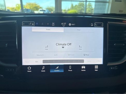 Used 2025 Chrysler Pacifica Select FWD image 21