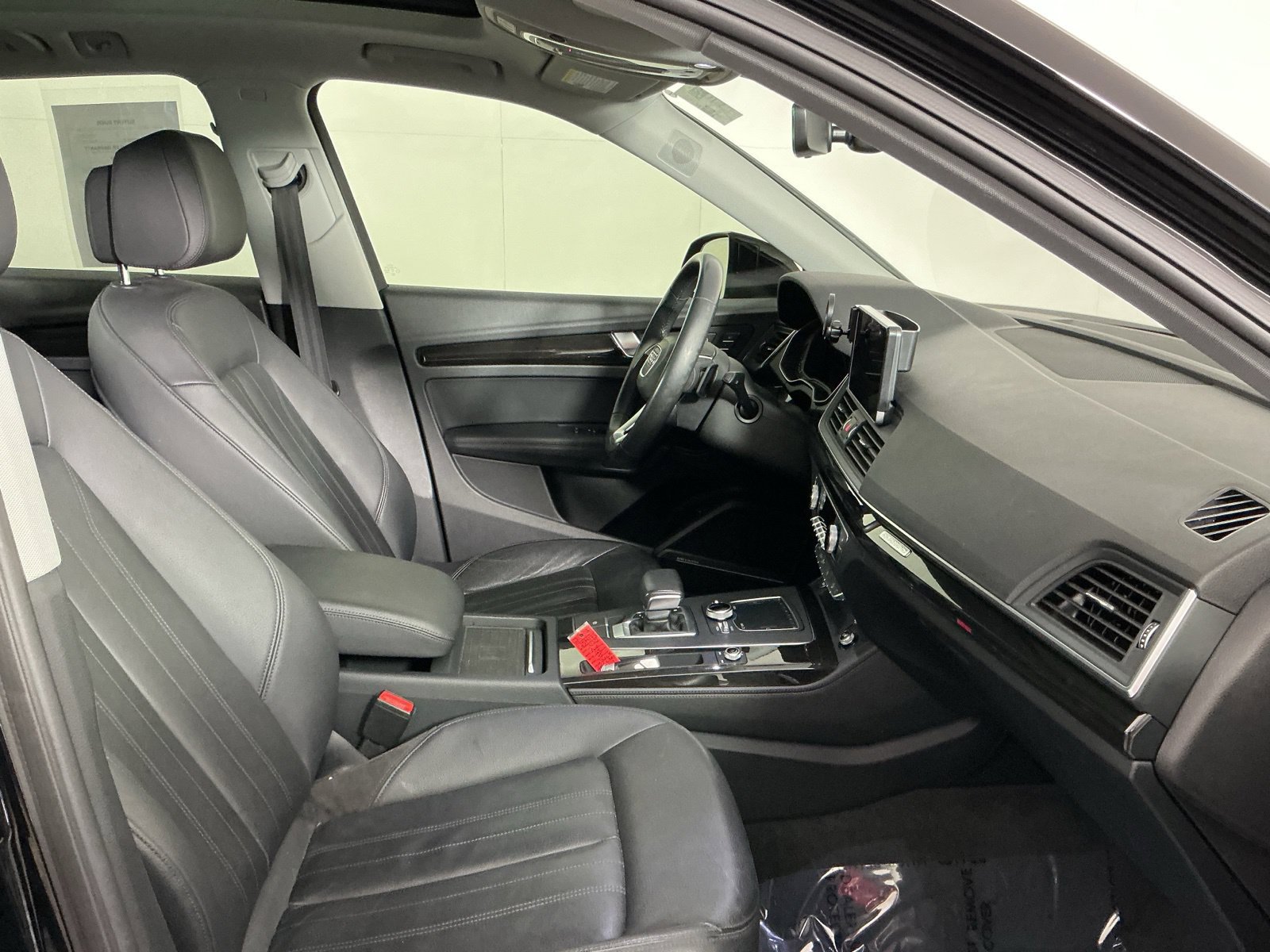 Used 2020 Audi Q5 2.0T Premium Plus w/ Premium Plus Package AWD/4WD image 18