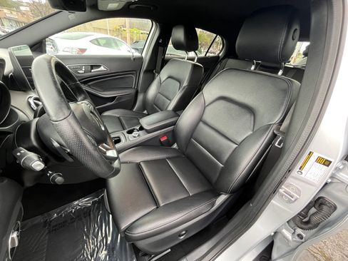 Used 2020 Mercedes-Benz GLA 250 4MATIC image 10