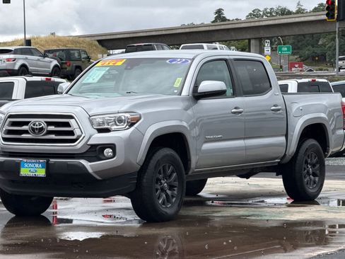 Used 2022 Toyota Tacoma 4x4 Double Cab image 8
