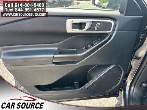 Used 2020 Ford Explorer XLT AWD/4WD image 11