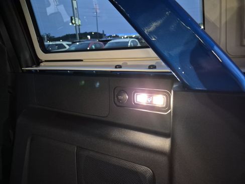 New 2025 Ford Bronco Badlands image 17