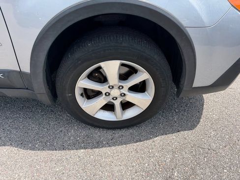 Used 2013 Subaru Outback 3.6R Limited AWD/4WD image 4