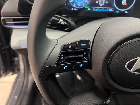 New 2026 Hyundai Elantra Limited image 25