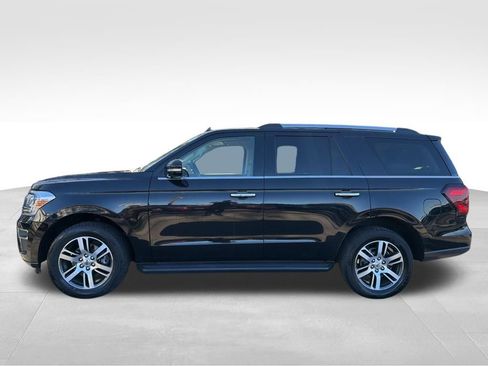 Used 2024 Ford Expedition Limited AWD/4WD image 2
