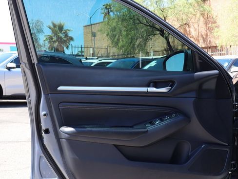 Used 2019 Nissan Altima 2.5 SL FWD image 36