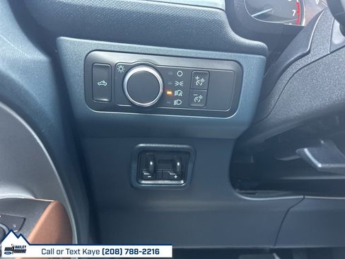 Used 2022 Ford Maverick Lariat w/ Lariat Luxury Package image 20