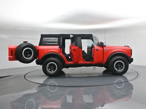 Certified 2022 Ford Bronco Base w/ Sasquatch Package image 4