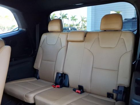 Used 2022 Kia Telluride SX FWD image 11