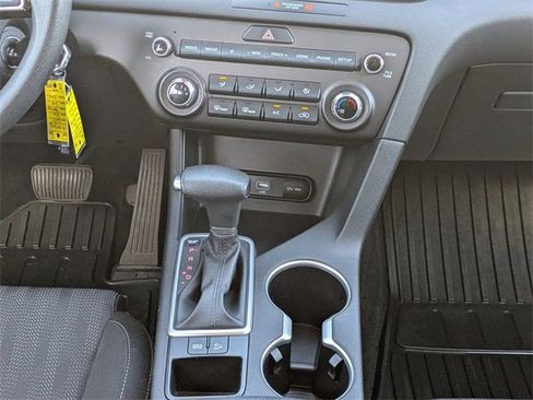 Used 2021 Kia Sportage LX image 23