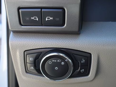 Used 2022 Ford F350 XLT w/ XLT Premium Package AWD/4WD image 19