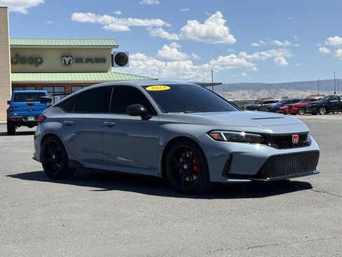Used 2023 Honda Civic Type R image 10