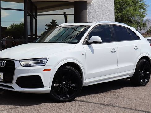 Used 2018 Audi Q3 2.0T Premium w/ Convenience Package AWD/4WD image 2