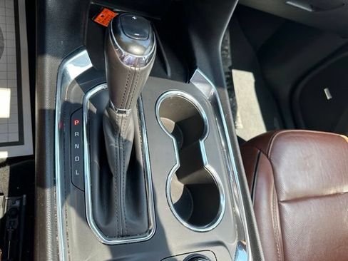 Used 2018 Chevrolet Traverse High Country AWD/4WD image 29
