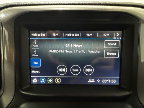 Used 2019 Chevrolet Silverado 1500 Custom Trail Boss w/ Custom Convenience Package AWD/4WD image 3