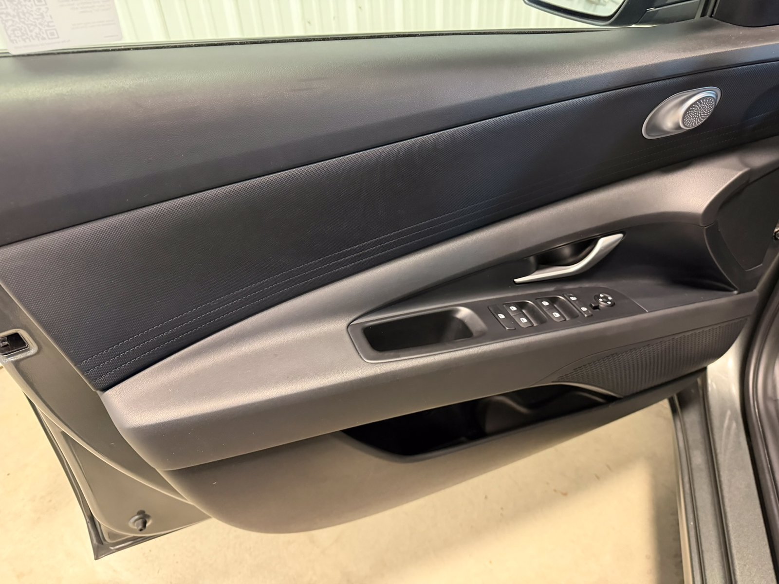 Certified 2024 Hyundai Elantra SE FWD image 27