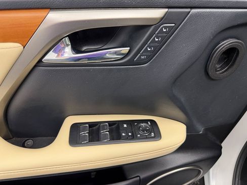 Used 2022 Lexus RX 350 FWD w/ Premium Package image 6