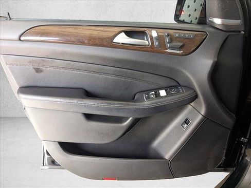 Used 2015 Mercedes-Benz ML 350 4MATIC image 11