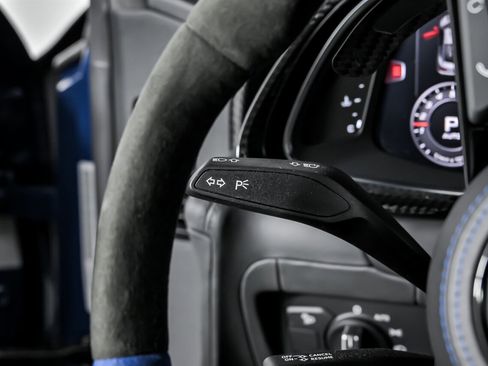 Used 2022 Audi R8 V10 performance image 34