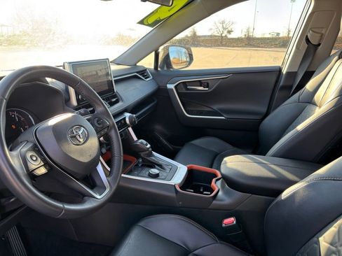 Used 2024 Toyota RAV4 Adventure image 19