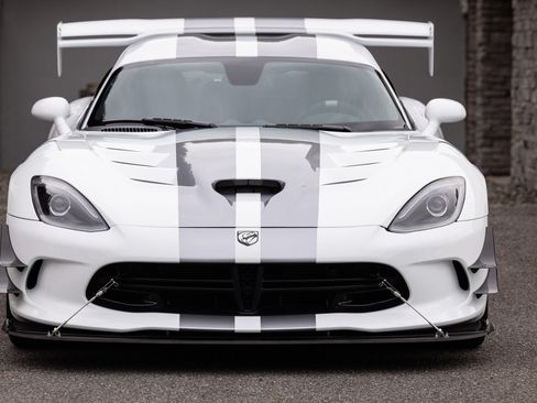 Used 2017 Dodge Viper ACR w/ Extreme Aero Package RWD image 30