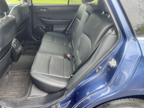 Used 2019 Subaru Outback 2.5i Limited AWD/4WD image 13