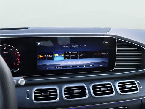 New 2026 Mercedes-Benz GLS 450 4MATIC image 22