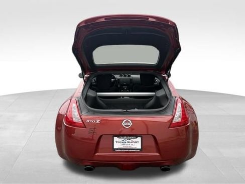Used 2016 Nissan 370Z Coupe RWD image 22