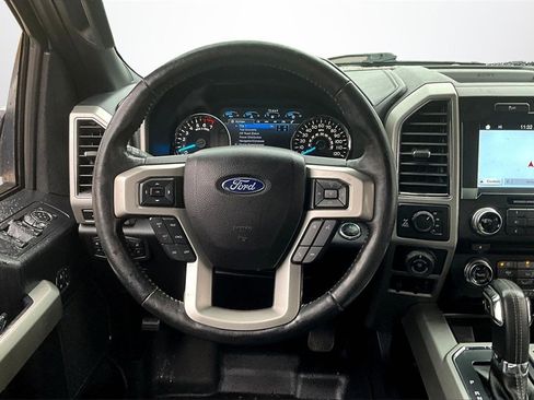 Used 2017 Ford F150 Lariat w/ Equipment Group 502A Luxury image 8