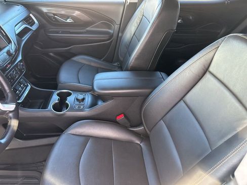 Used 2020 GMC Terrain SLT image 2