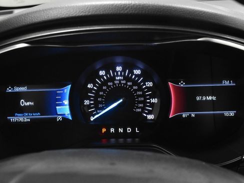 Used 2020 Ford Fusion SE FWD image 23