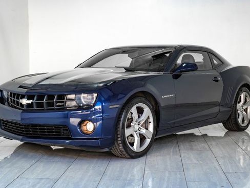 Used 2011 Chevrolet Camaro SS w/ RS Package image 4
