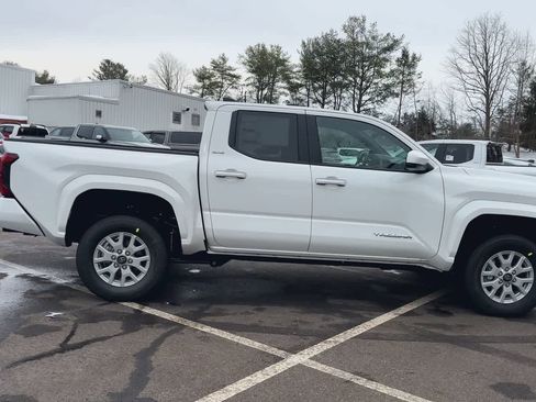 New 2026 Toyota Tacoma SR5 AWD/4WD image 9