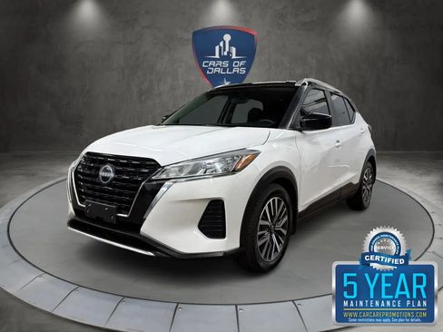 Used 2022 Nissan Kicks SV FWD image 1