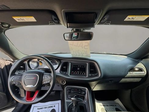 Used 2019 Dodge Challenger SXT RWD image 12