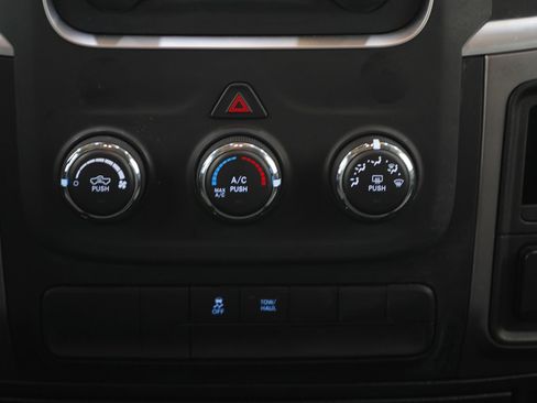 Used 2023 RAM 1500 Classic SLT image 19