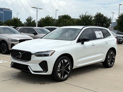 New 2026 Volvo XC60 B5 Plus w/ Protection Package Premier image 3
