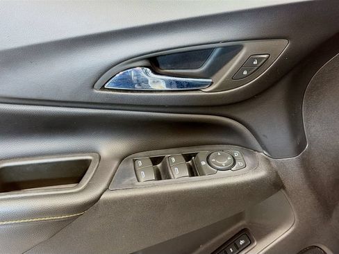 Used 2019 Chevrolet Equinox Premier AWD/4WD image 19