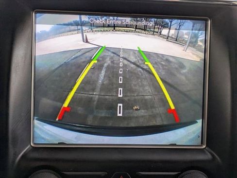 Used 2018 Jeep Grand Cherokee Altitude image 15