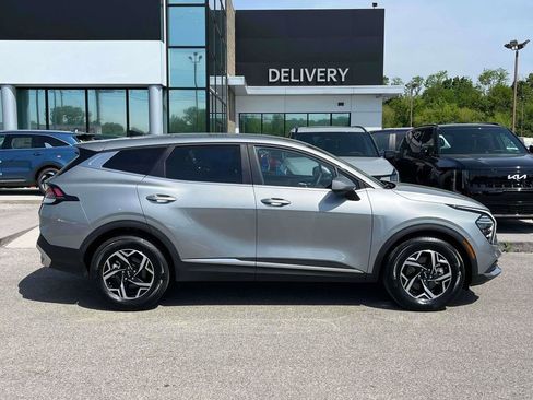 Used 2024 Kia Sportage LX FWD image 25