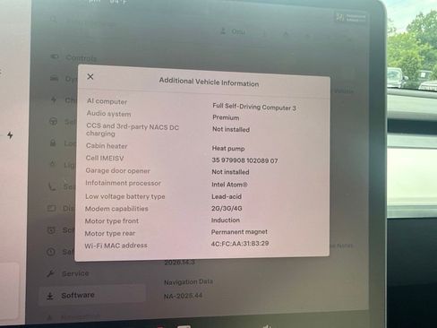 Used 2021 Tesla Model Y Long Range AWD/4WD image 25