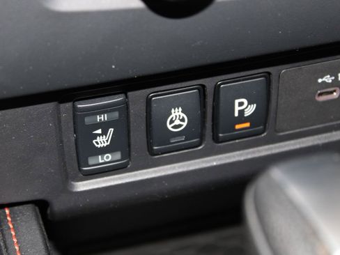 Used 2024 Nissan Frontier PRO-4X w/ Pro Convenience Package image 46