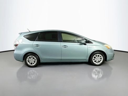 Used 2014 Toyota Prius V Three FWD image 7