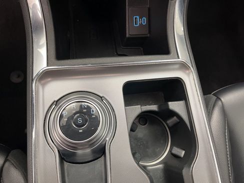 Used 2024 Ford Edge Titanium image 14