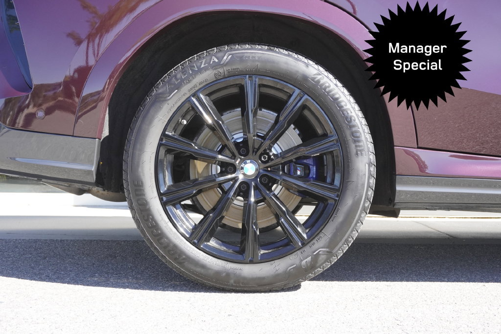 Used 2021 BMW X6 M50i AWD/4WD image 32
