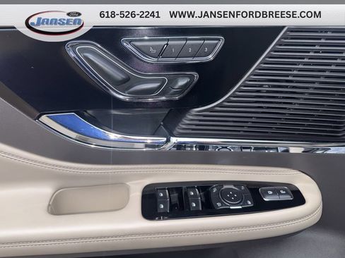 Used 2022 Lincoln Corsair Reserve w/ Equipment Group 201A AWD/4WD image 9