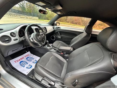 Used 2015 Volkswagen Beetle 1.8T image 10