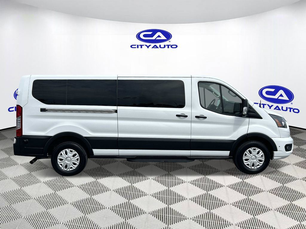 Used 2024 Ford Transit 350 XLT RWD image 2