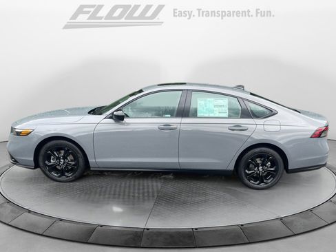 New 2025 Honda Accord SE image 4