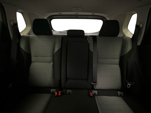 Used 2023 Nissan Rogue SV image 14